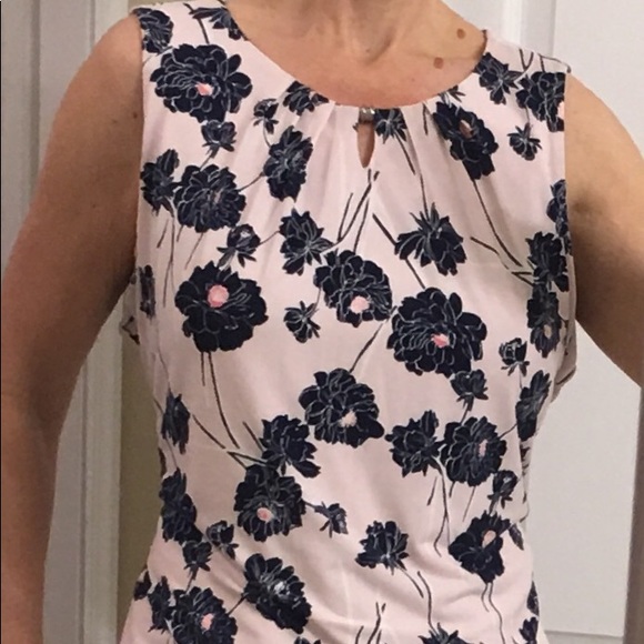 Ivanka Trump Pink/Navy Sleeveless Blouse - Picture 1 of 5